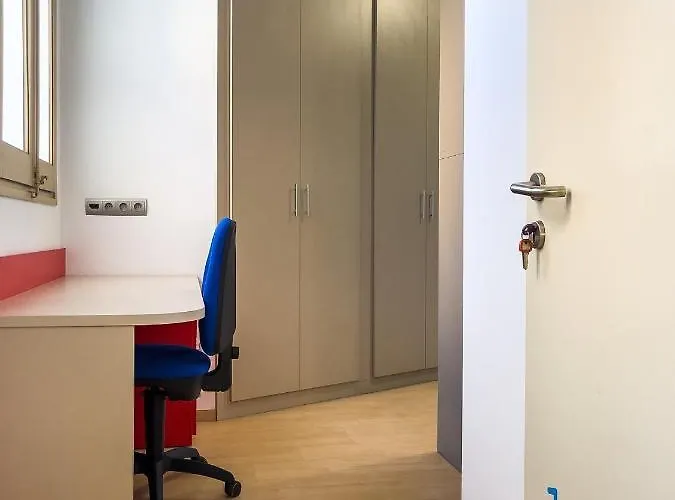 بيت شباب Leevin Stay Hostel