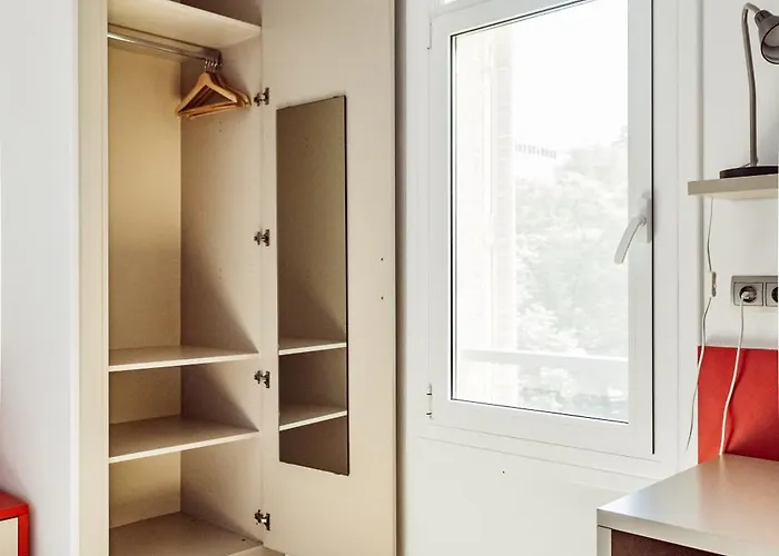 بيت شباب Leevin Stay Hostel برشلونة