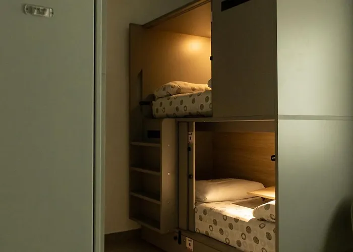 Leevin Stay Hostel *