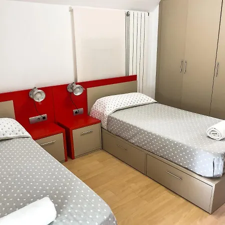 Leevin Student Barcelona