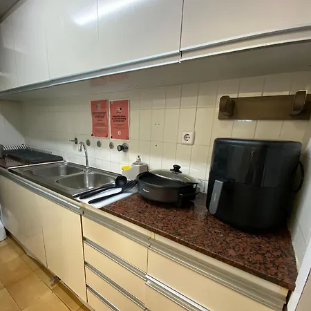 Leevin Student Apartment